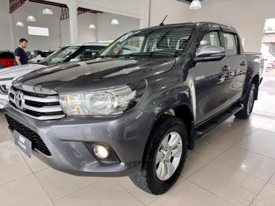 TOYOTA HILUX 2.8 SRV 4X4 CD 16V DIESEL 4P AUTOMÁTICO