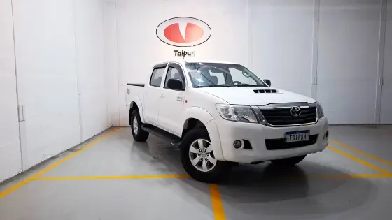 TOYOTA HILUX 3.0 SR 4X4 CD 16V TURBO INTERCOOLER DIESEL 4P AUTOMÁTICO