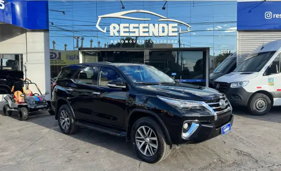 TOYOTA HILUX SW4 4.0 SRX 4X4 7 LUGARES V6 24V GASOLINA 4P AUTOMÁTICO
