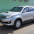 TOYOTA HILUX SW4 3.0 SRV 4X4 7 LUGARES 16V TURBO INTERCOOLER DIESEL 4P AUTOMÁTICO TOYOTA HILUX SW4 3.0 SRV 4X4 7 LUGARES 16V TURBO INTERCOOLER DIESEL 4P AUTOMÁTICO