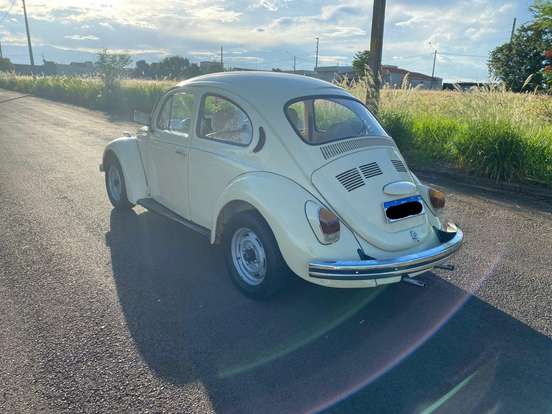 VOLKSWAGEN-FUSCA-1975