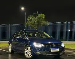 VOLKSWAGEN JETTA 2.0 TSI HIGHLINE 211CV GASOLINA 4P TIPTRONIC VOLKSWAGEN JETTA 2.0 TSI HIGHLINE 211CV GASOLINA 4P TIPTRONIC