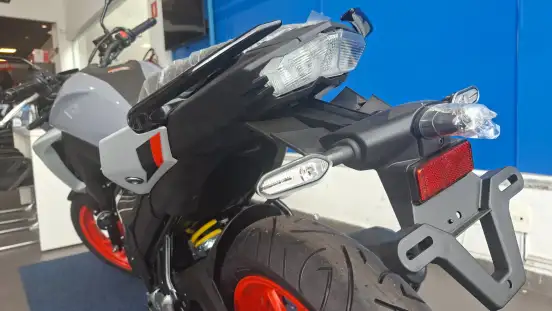 YAMAHA-FZ25 FAZER CONNECTED ABS-2025