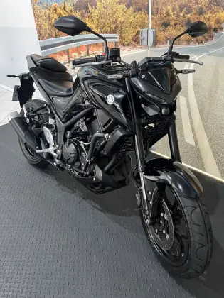 YAMAHA MT-03 ABS YAMAHA MT-03 ABS