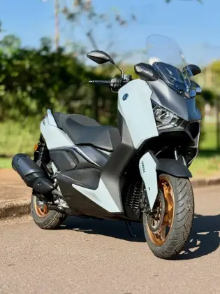 YAMAHA XMAX 300 CONNECTED ABS 