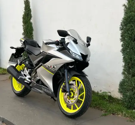 YAMAHA YZF R15 