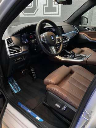 BMW-X5-2021