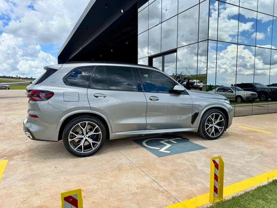BMW-X5-3.0 I6 TURBO HÍBRIDO XDRIVE50E M SPORT AUTOMÁTICO BMW-X5-2025