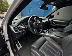 BMW X5 4.4 4X4 50I M SPORT V8 32V GASOLINA 4P AUTOMÁTICO BMW X5 4.4 4X4 50I M SPORT V8 32V GASOLINA 4P AUTOMÁTICO