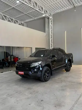 CHEVROLET S10 2.8 16V TURBO DIESEL HIGH COUNTRY CD 4X4 AUTOMÁTICO