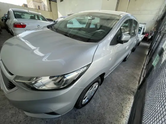 CHEVROLET SPIN 1.8 LS 8V FLEX 4P MANUAL