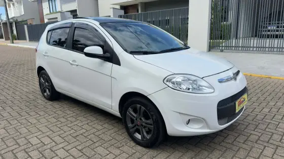 FIAT PALIO 1.4 MPI ATTRACTIVE 8V FLEX 4P MANUAL FIAT PALIO 1.4 MPI ATTRACTIVE 8V FLEX 4P MANUAL