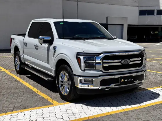 FORD F-150 5.0 V8 GASOLINA CD LARIAT FX4 AUTOMÁTICO