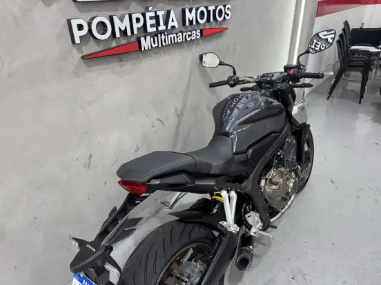 HONDA-CB 650 R ABS-2022
