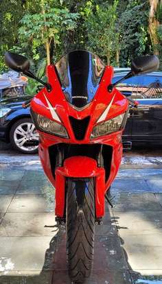 HONDA-CBR 600RR-2010