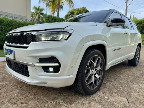 JEEP COMMANDER 1.3 T270 TURBO FLEX OVERLAND AT6 JEEP COMMANDER 1.3 T270 TURBO FLEX OVERLAND AT6