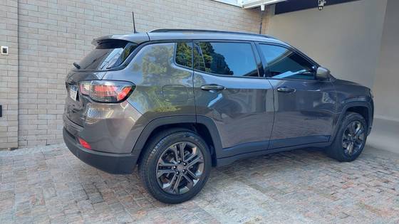 JEEP COMPASS 1.3 T270 TURBO FLEX LONGITUDE AT6