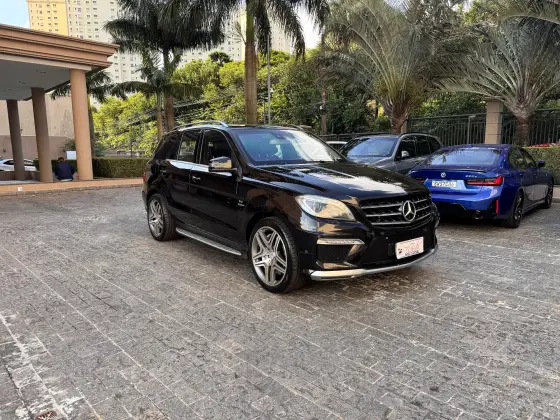 MERCEDES-BENZ ML 63 AMG 5.5 V8 32V BITURBO GASOLINA 4P AUTOMÁTICO