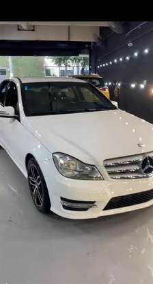 MERCEDES-BENZ-C 180-2012