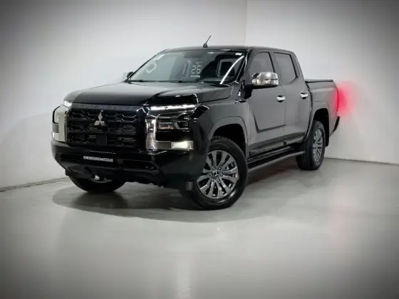 MITSUBISHI TRITON 2.4 BITURBO DIESEL CD HPE 4X4 AUTOMÁTICO MITSUBISHI TRITON 2.4 BITURBO DIESEL CD HPE 4X4 AUTOMÁTICO