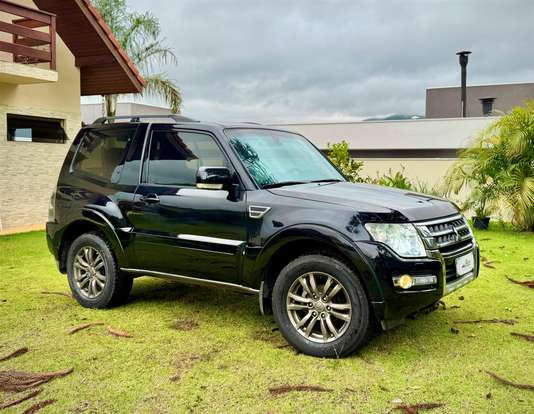 MITSUBISHI-PAJERO FULL-3.2 HPE 4X4 16V TURBO INTERCOOLER DIESEL 2P AUTOMÁTICO MITSUBISHI-PAJERO FULL-2015