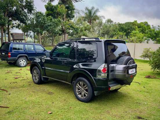 MITSUBISHI-PAJERO FULL-3.2 HPE 4X4 16V TURBO INTERCOOLER DIESEL 2P AUTOMÁTICO MITSUBISHI-PAJERO FULL-2015