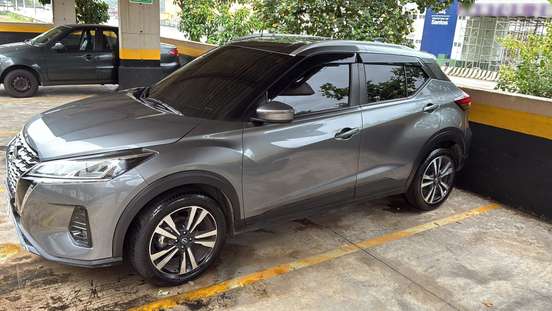 NISSAN-KICKS PLAY-2025