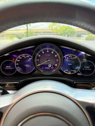 PORSCHE-PANAMERA-2020