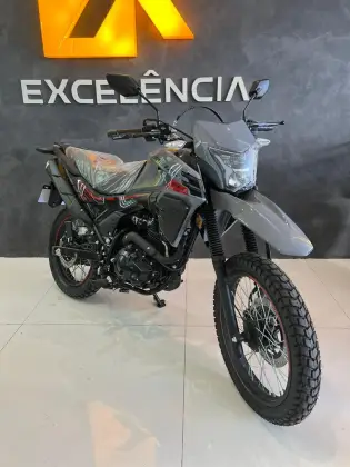 SHINERAY SHI 175S EFI 