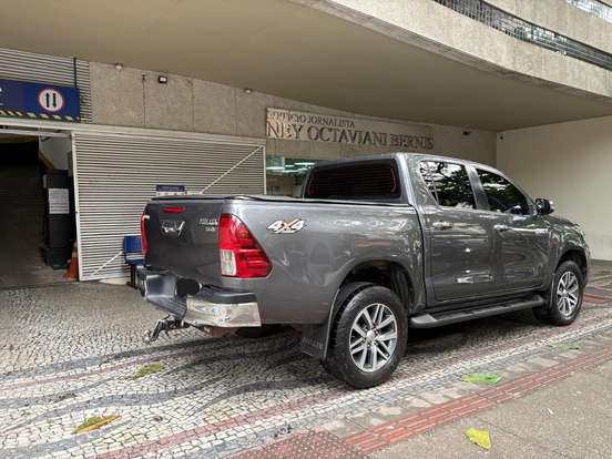 TOYOTA-HILUX-2.8 SRV 4X4 CD 16V DIESEL 4P AUTOMÁTICO TOYOTA-HILUX-2019