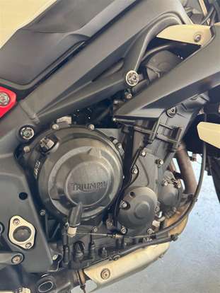 TRIUMPH-STREET TRIPLE 675 ABS TRIUMPH-STREET TRIPLE 675 ABS-2014