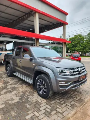 VOLKSWAGEN AMAROK 3.0 V6 TDI DIESEL HIGHLINE CD 4MOTION AUTOMÁTICO