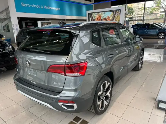 VOLKSWAGEN TAOS 1.4 250 TSI TOTAL FLEX HIGHLINE AUTOMÁTICO