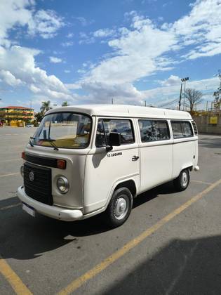 VOLKSWAGEN KOMBI 1.4 MI STD LOTAÇÃO 8V FLEX 3P MANUAL