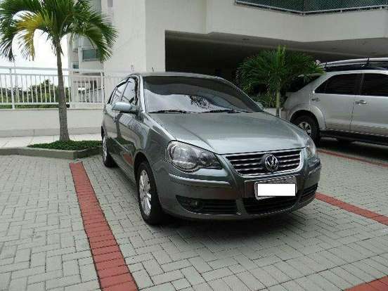 VOLKSWAGEN-POLO SEDAN-1.6 MI COMFORTLINE 8V FLEX 4P AUTOMATIZADO VOLKSWAGEN-POLO SEDAN-2010