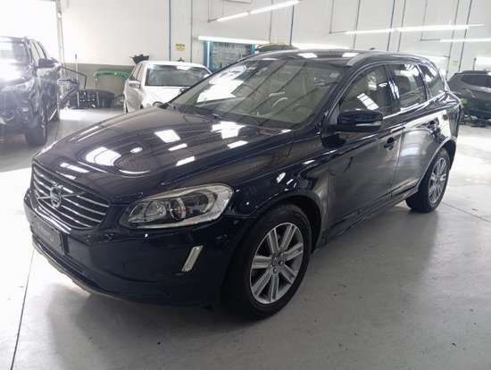 VOLVO-XC60-2017