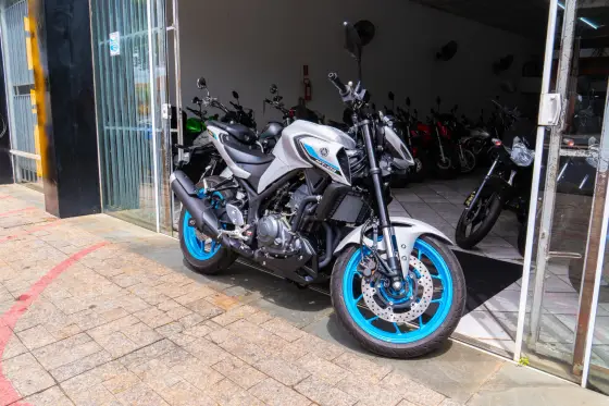YAMAHA MT-03 CONNECTED ABS 