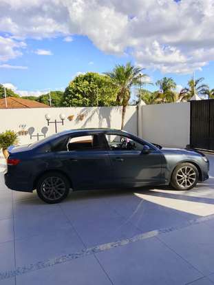 AUDI-A4-2017