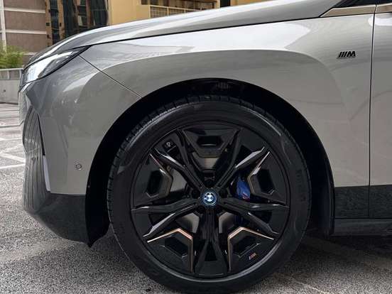 BMW-iX-ELÉTRICO M60 BMW-iX-2023