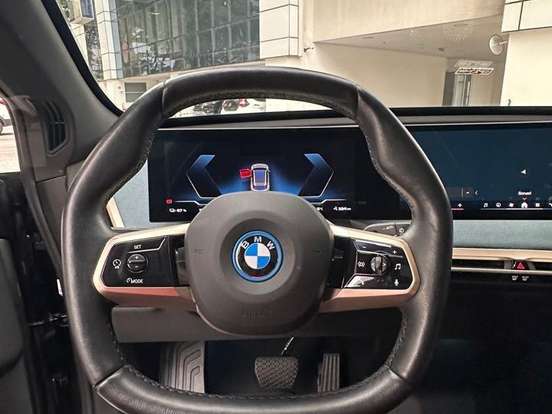 BMW-iX-ELÉTRICO M60 BMW-iX-2023
