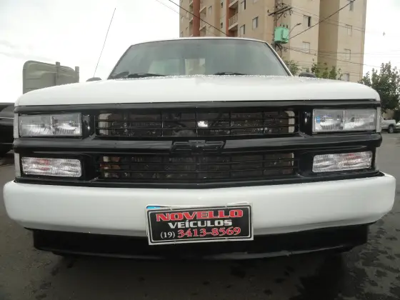 CHEVROLET SILVERADO 4.1 MPFI 4X2 CS 18V GASOLINA 2P MANUAL CHEVROLET SILVERADO 4.1 MPFI 4X2 CS 18V GASOLINA 2P MANUAL