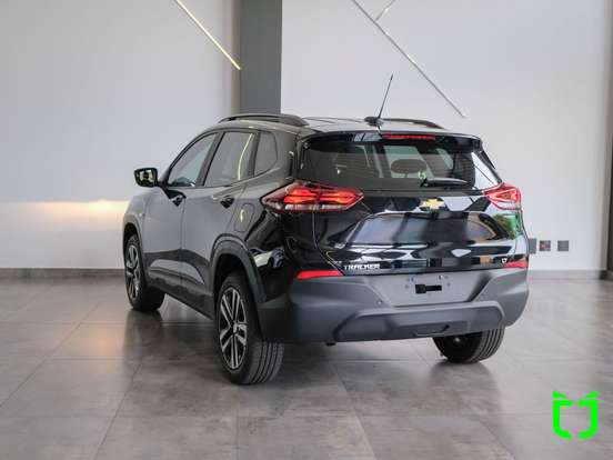 CHEVROLET-TRACKER-2025