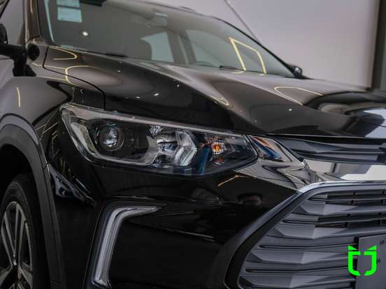 CHEVROLET-TRACKER-2025