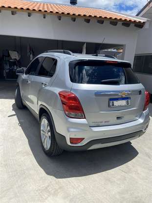 CHEVROLET-TRACKER-2017