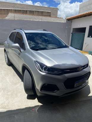 CHEVROLET-TRACKER-2017