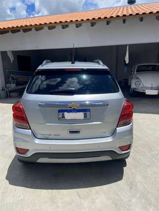 CHEVROLET-TRACKER-2017