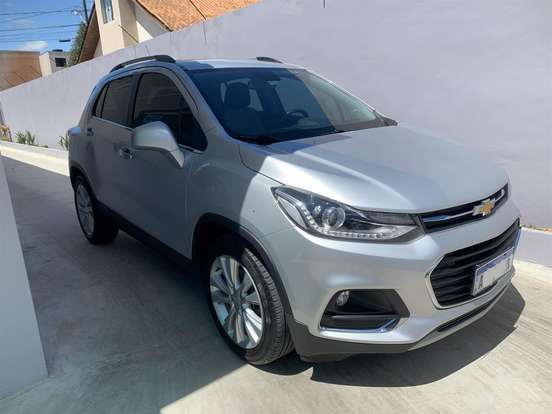 CHEVROLET-TRACKER-2017