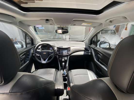 CHEVROLET-TRACKER-2017