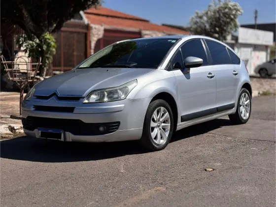 CITROËN C4 1.6 GLX 16V FLEX 4P MANUAL