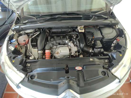 CITROËN-C4 LOUNGE-1.6 EXCLUSIVE 16V TURBO GASOLINA 4P AUTOMÁTICO CITROËN-C4 LOUNGE-2014